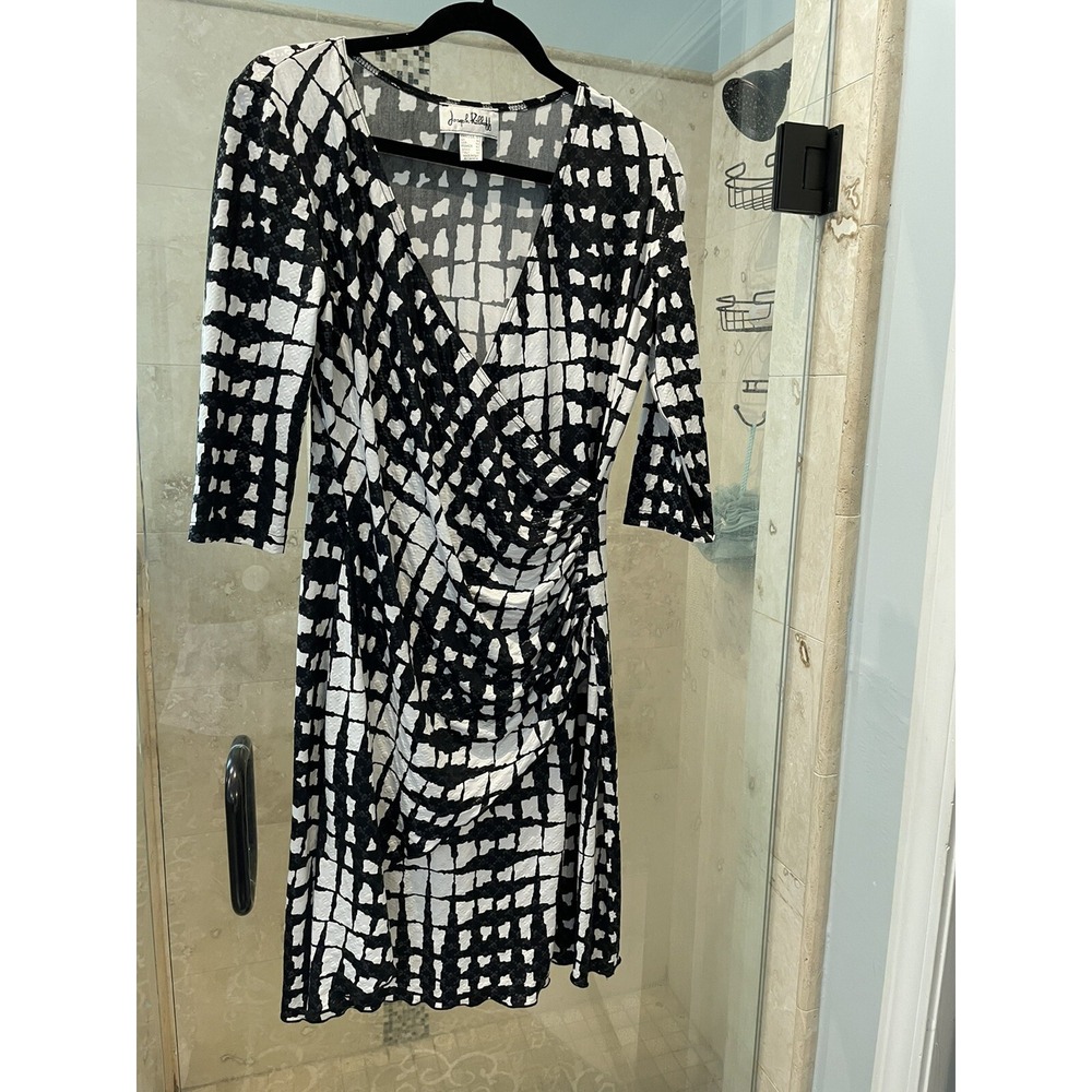 Joseph Ribkoff  Stretch V Body Con  Moc Wrap  Textured Dress 12 Black White